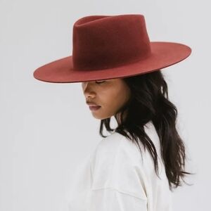 Gigi Pip Dakota Triangle Crown Wide Brim Felt Hat in Rusty Red